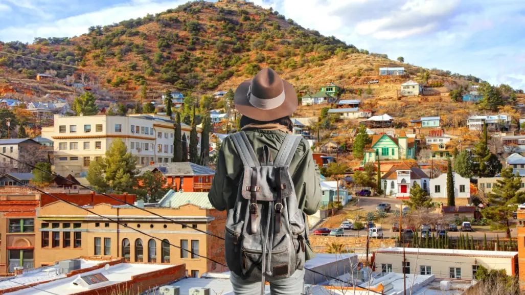El pueblo minero cerca de la frontera con México que debes conocer por su encanto