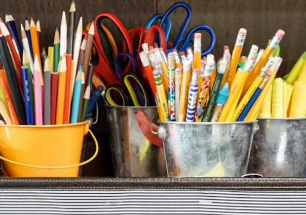 En este bazar de Altamira puedes encontrar útiles escolares a precios accesibles