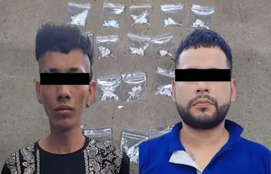 Caen dos con armas y droga tras cateo en Monterrey