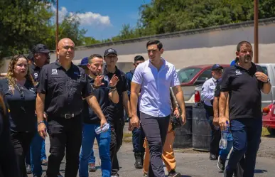 César Garza Arredondo lleva apoyo directo a vecinos de tres colonias de Apodaca