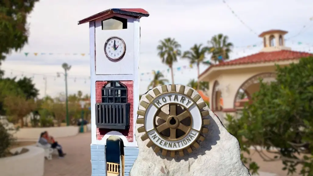 Cabo San Lucas tendrá reloj monumental en la Plaza Rotaria