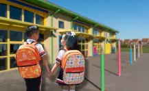 Crecemos con todo en la mochila: así Guadalupe entrega útiles escolares a la ciudadanía