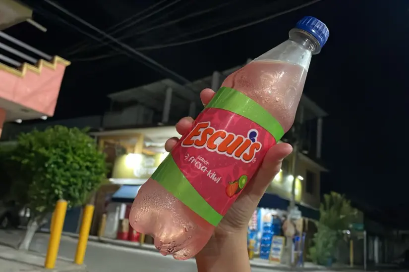 Fresa- Kiwi es el nuevo sabor de Escuís ya a la venta en Tamaulipas. Foto: Axel Hassel