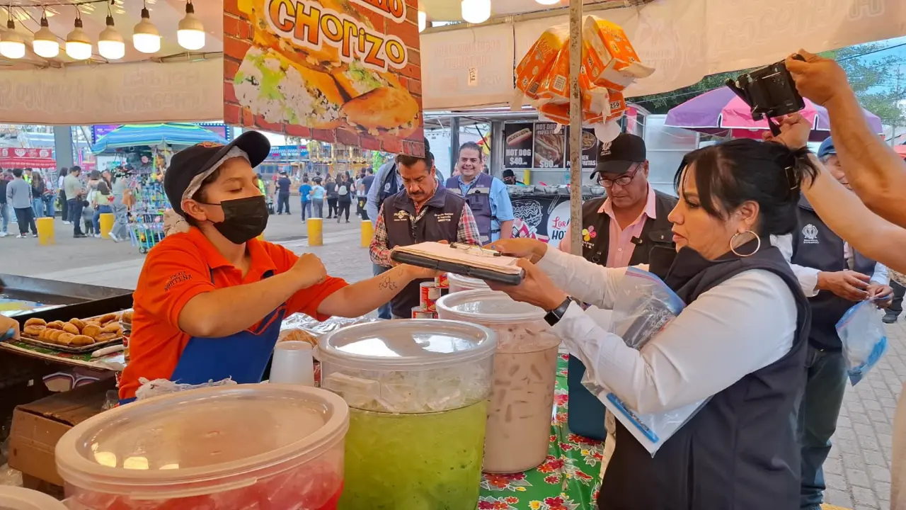 Inspectores Municipales y Salud Pública realizaron operativos en la Feria de Durango. Foto: Cortesía.