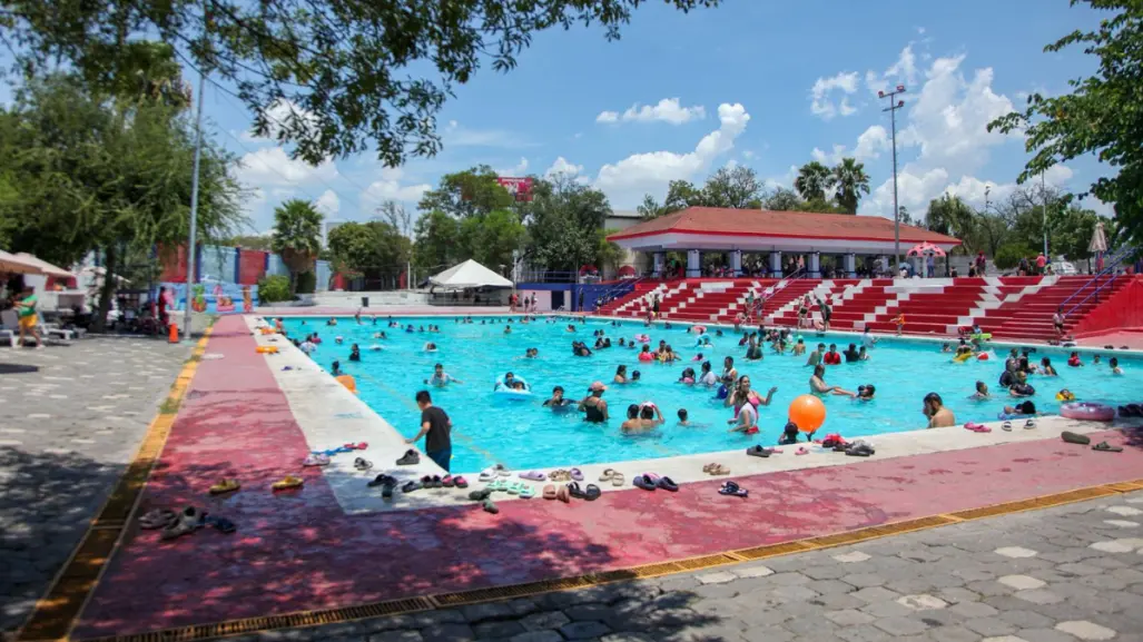 Parques acuáticos de Monterrey celebran campamentos de verano para niños y niñas regias