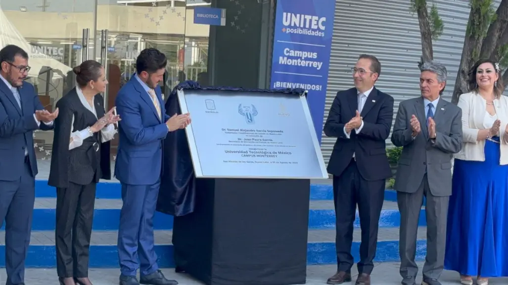 Samuel García devela placa conmemorativa del Campus UNITEC Monterrey