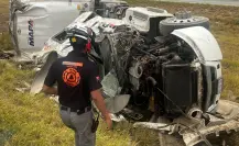 VIDEO | Volcadura de tráiler en Ciénega de Flores y provoca caos en la carretera a Laredo