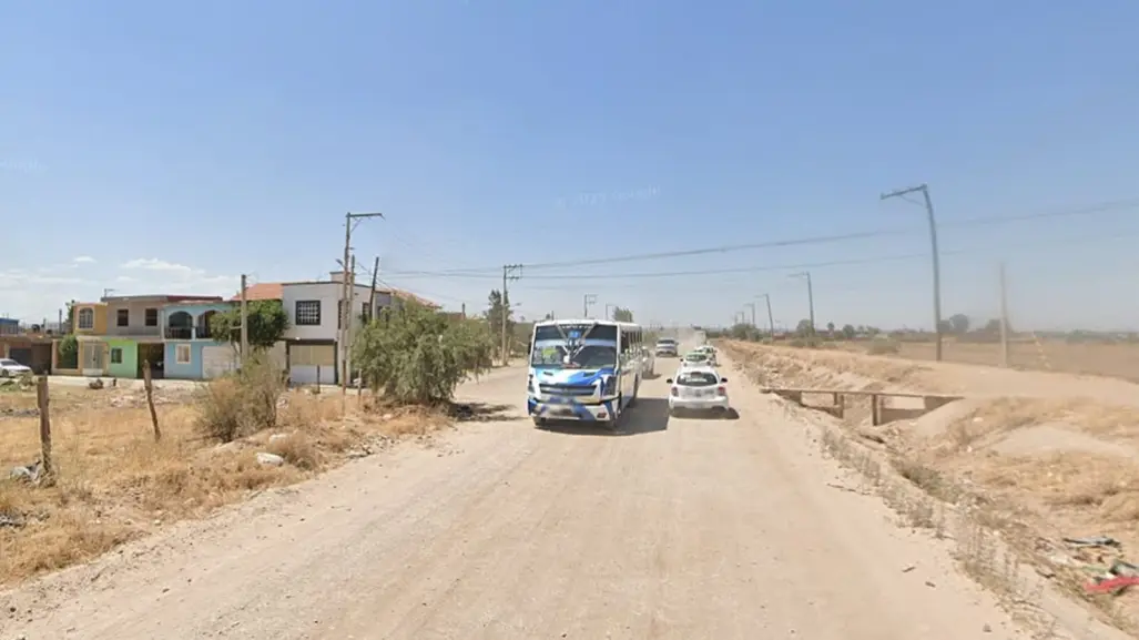La calle de Durango que no tiene pavimento y así recorren cientos de automovilistas por día