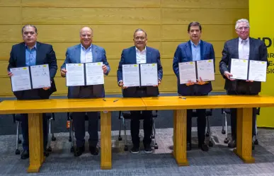 Andrés Mijes y la UDEM sellan acuerdo para capacitar a funcionarios de Escobedo