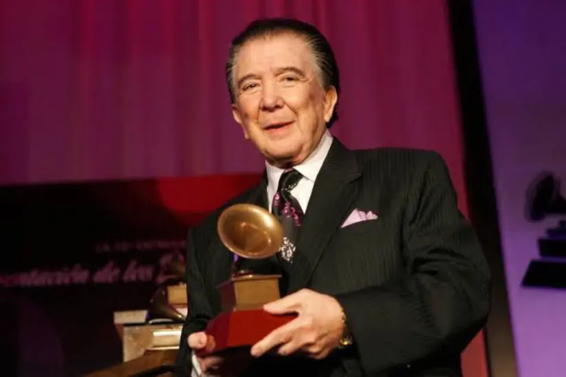 Roberto Cantoral músico y compositor tamaulipeco | Foto: FB
