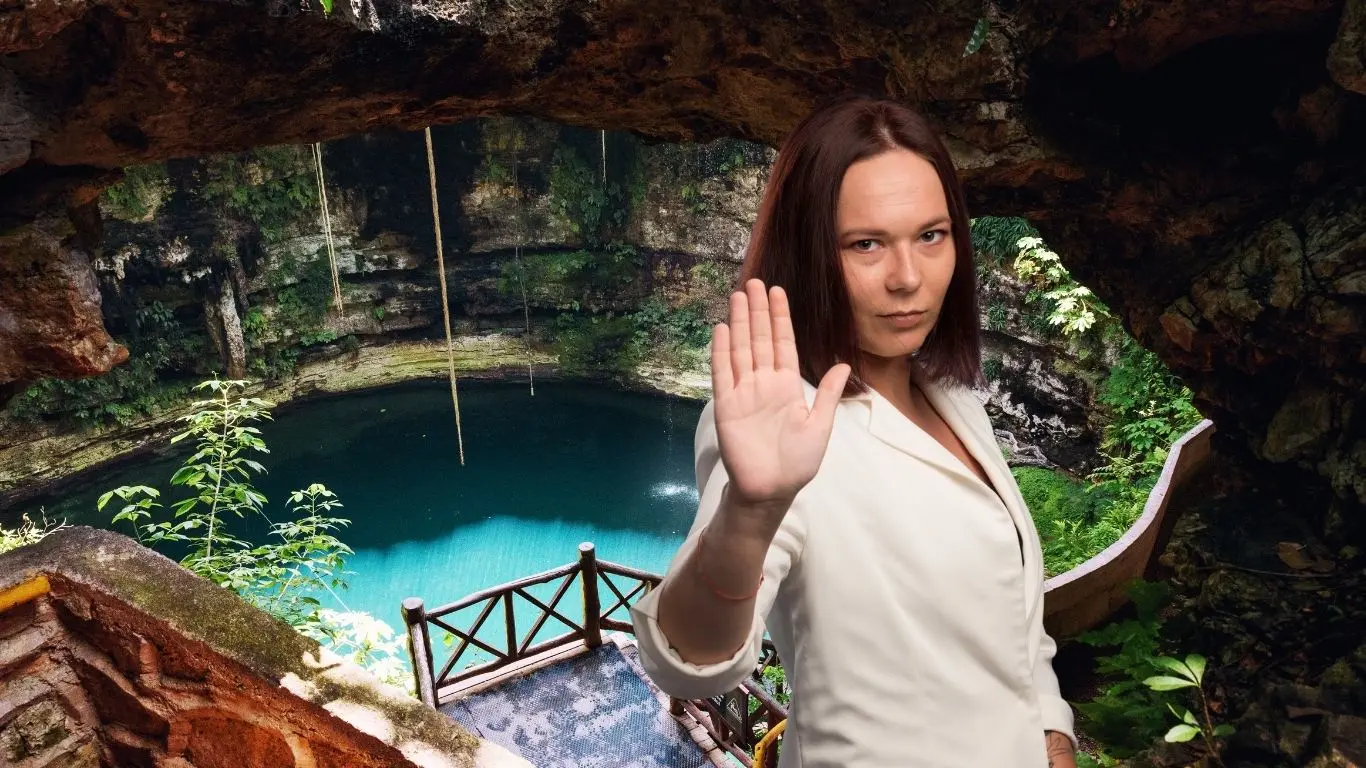 ¿Por qué no se puede entrar al cenote después de las 5 de la tarde?. Foto: CANVA