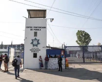 Familiares de presos en Puebla protestan por cobros excesivos