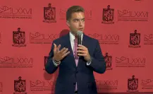 Jesús Elizondo exhorta a garantizar descuentos en trasporte público a estudiantes en Nuevo León