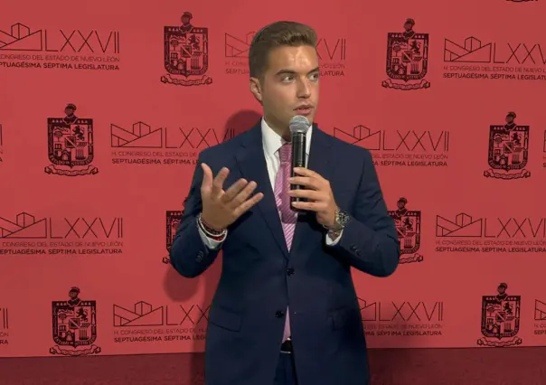 Jesús Elizondo exhorta a garantizar descuentos en trasporte público a estudiantes en Nuevo León