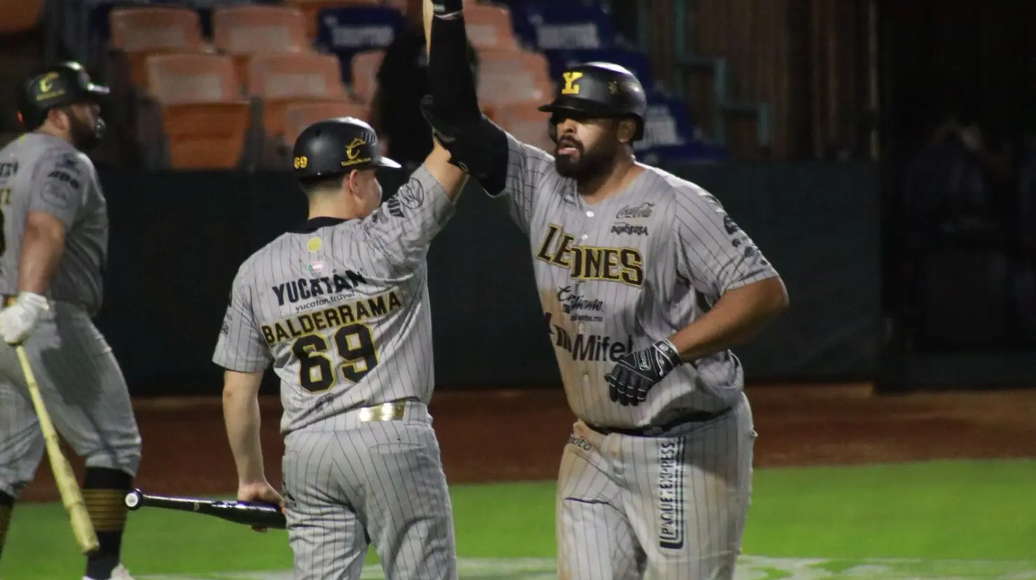 Los Leones de Yucatán lograron vencer a los Tigres de Quintana Roo en el primero de la serie del Clásico de Fieras en Cancún.- Fuente Leones de Yucatán