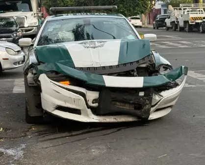 ¡Fuera de combate! Patrulla de la SSC choca en Azcapotzalco por exceso de velocidad