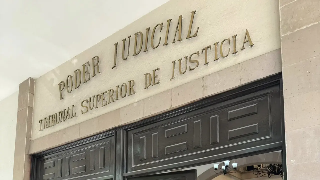 Existen varias vías para tramitar la carta de no antecedentes penales en Durango. Foto: Facebook Poder Judicial.