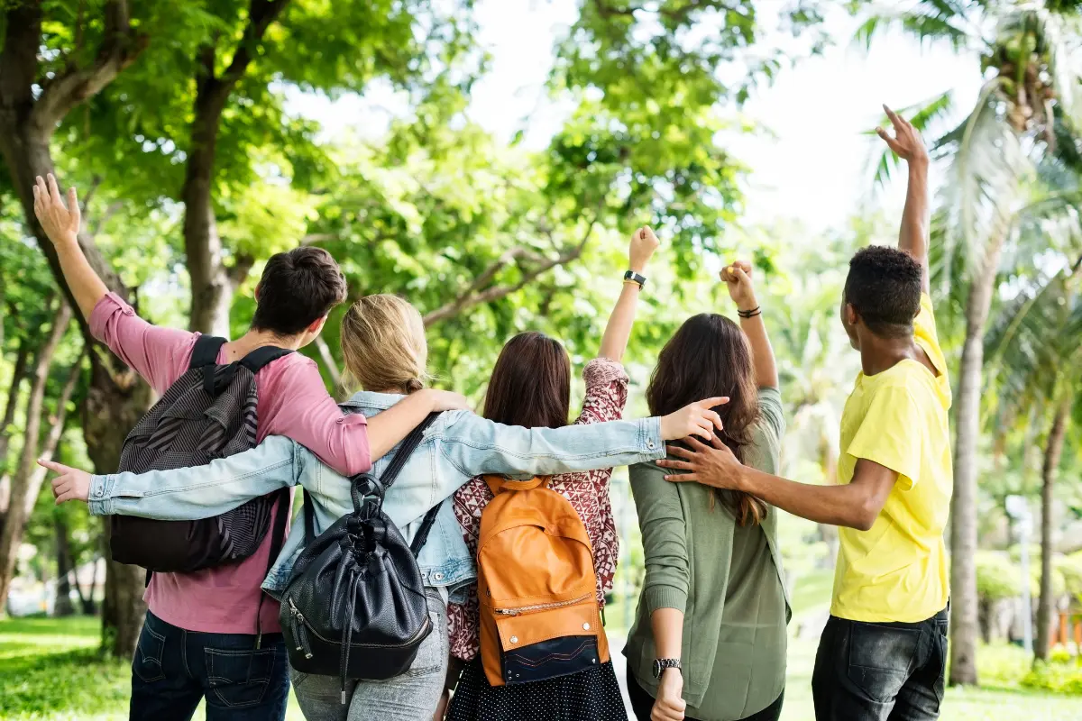 Estudiantes de preparatoria. Foto: Freepik
