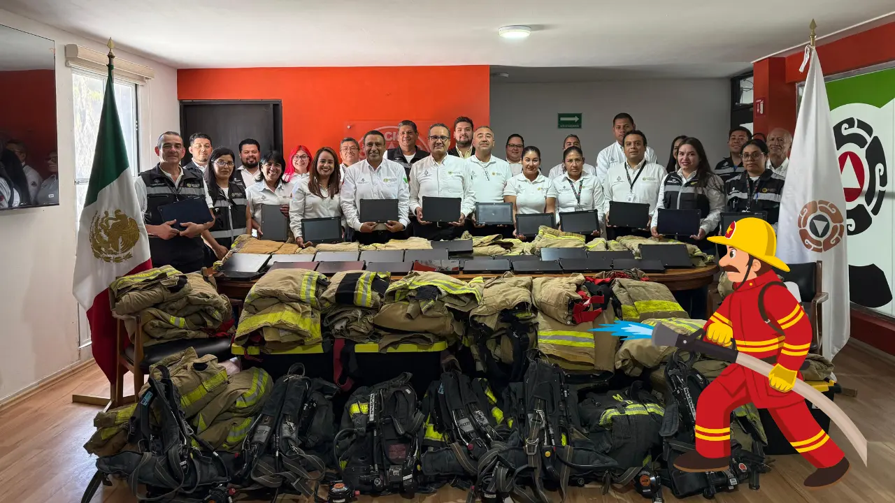 Fue donado equipo especializado a los elementos de Protección Civil del Estado. Foto: Cortesía.