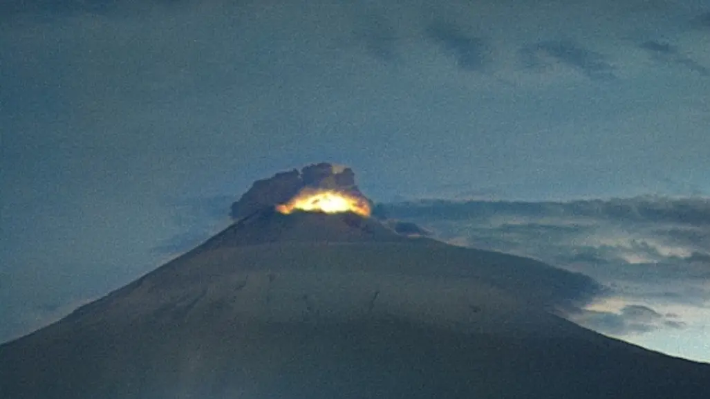 Volcán Popocatépetl registra aumento de exhalaciones y se emite alerta por ceniza | VIDEO