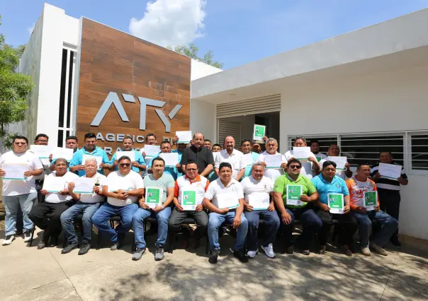 ATY certifica a la primera generación de taxistas foráneos en Yucatán