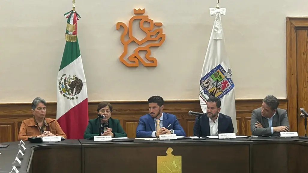 Samuel García anuncia comité para identificar fuentes de contaminación en el área metropolitana de Monterrey