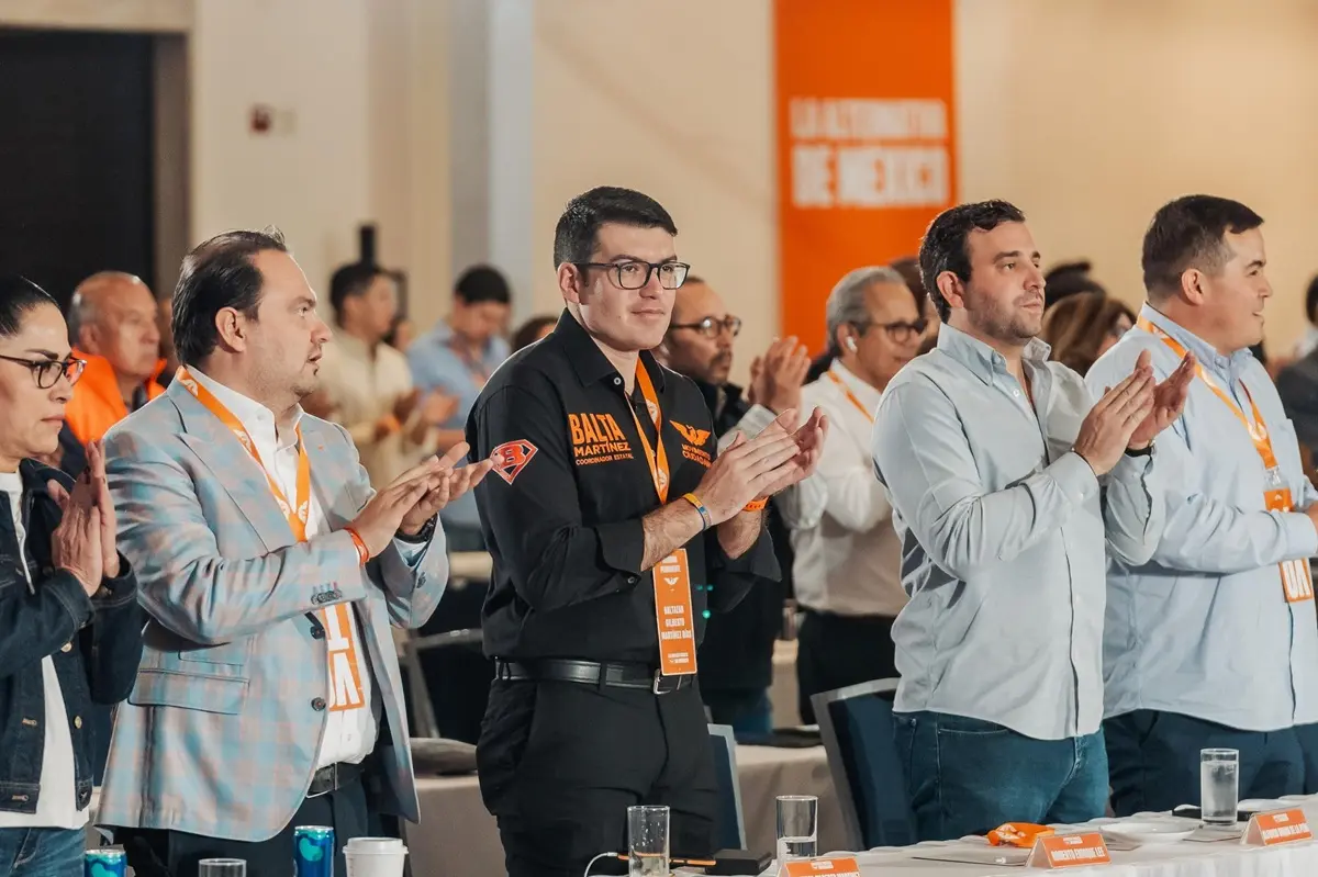 El dirigente estatal de Movimiento Ciudadano, Baltazar Martínez, descartó que su partido concrete una alianza con el PRI y el PAN. Foto: Facebook Movimiento Ciudadano Nuevo León