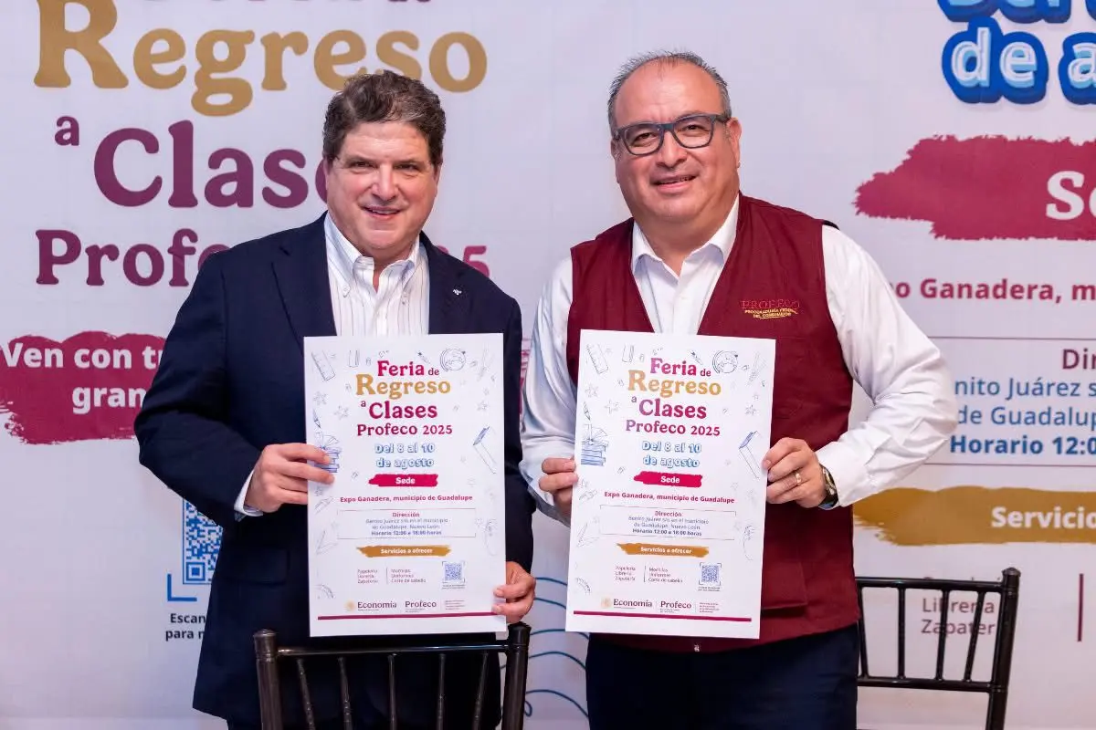 Estas ferias se vienen instalando desde 1992, donde antes eran conocidas como tianguis escolares, para posteriormente pasarse a llamarse ferias escolares. Foto: Diego Ovalle.