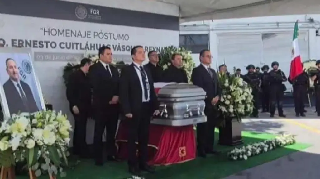 En oficinas de la FGR de Reynosa hacen homenaje de cuerpo presente a su delegado abatido en atentado