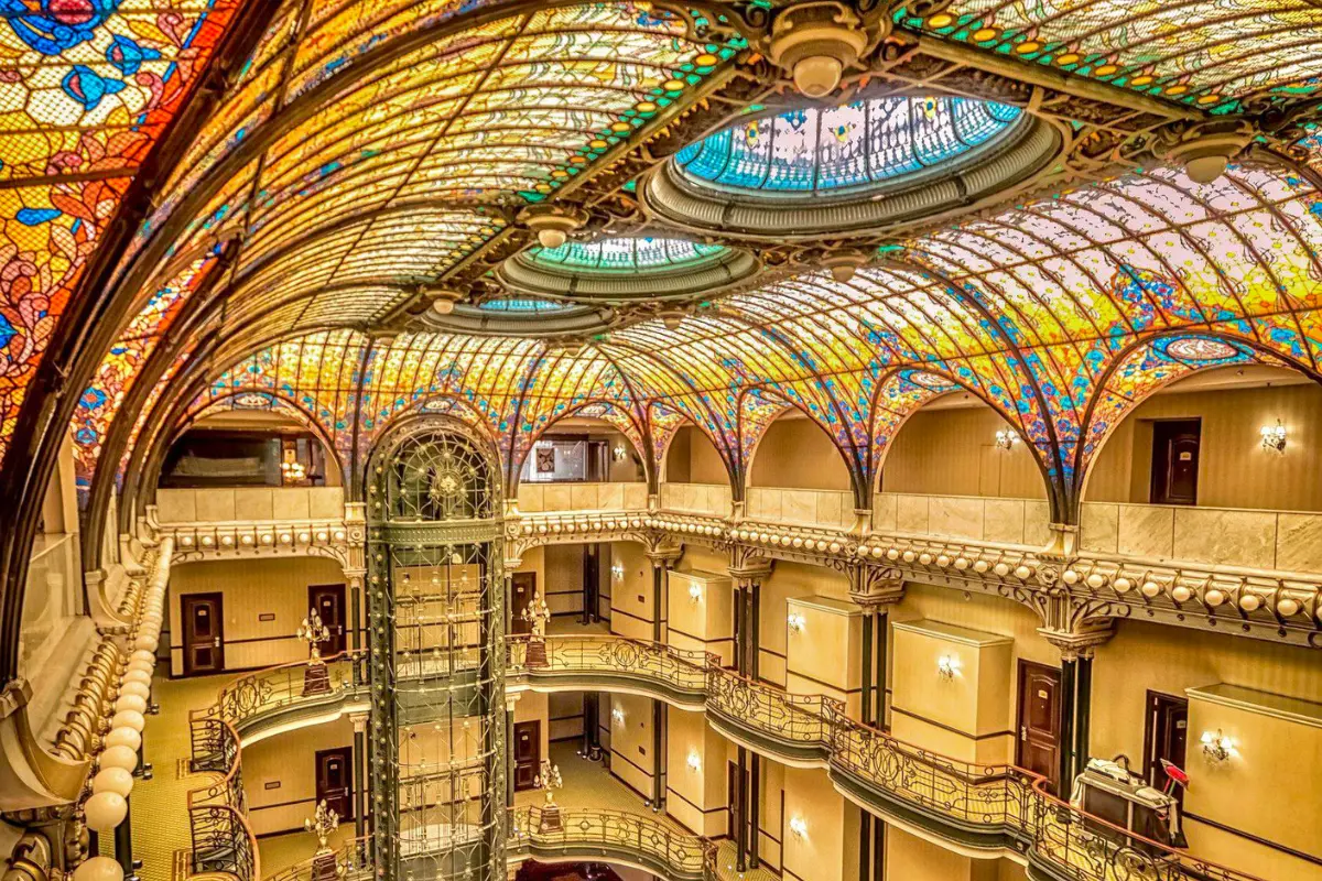 Interior del hotel City Centro Ciudad de México. Foto: X @scumbunker