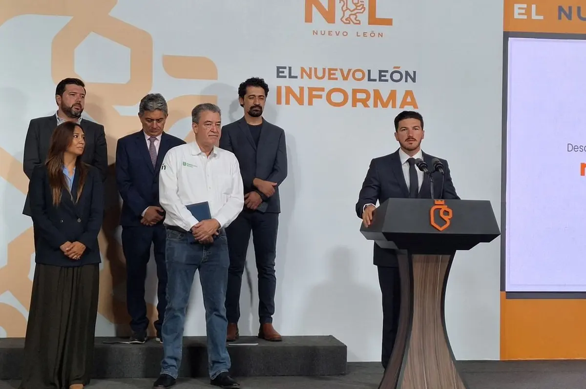 En la imagen el gobernador Samuel García durante su participación en el Nuevo León Informa. Foto: Rosy Sandoval