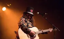Esta celebridad tamaulipeca compuso “La Papa sin Catsup” de Gloria Trevi