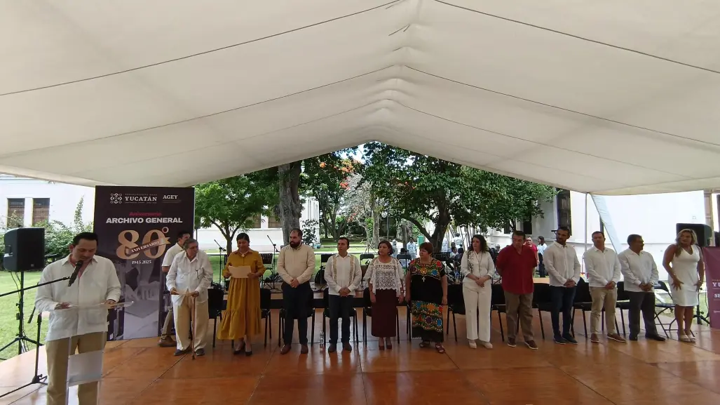 Celebran 80 años del Archivo General del Estado de Yucatán