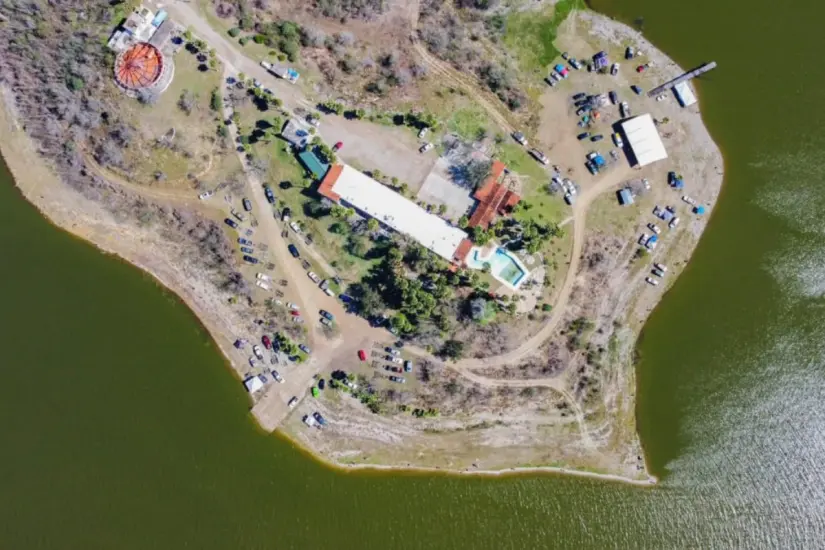 Presa Marte R. Gómez Segura, Comales,  municipio de Camargo