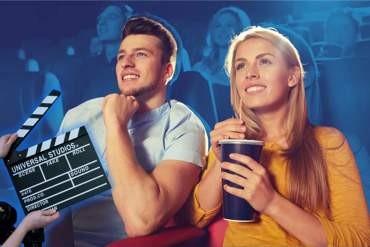 Pareja en una sala de cine Foto: Canva