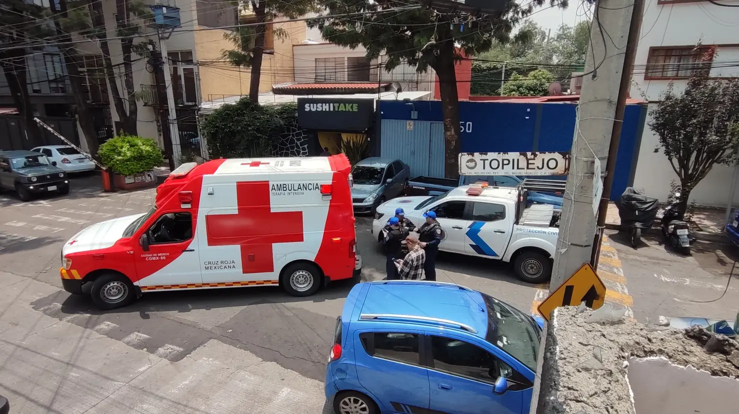 Cuerpos de emergencia de CDMX atendiendo incendio en CDMX. Foto: Luis Antonio Alfaro