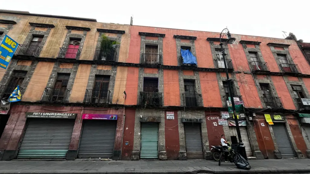 La otra gentrificación en CDMX: comercio y plazas ilegales desplazan a vecinos del Centro Histórico