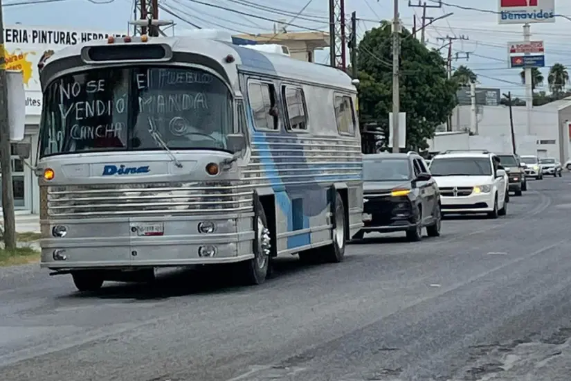 Con caravana festejaron que la cancha no se vendió en la López Mateos | Foto: FB