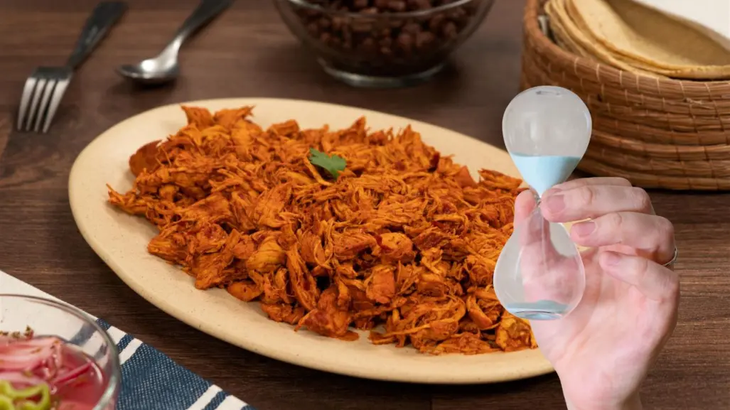 Prepara pollo pibil exprés en casa sin horno y en menos de una hora con todo el sabor de Yucatán