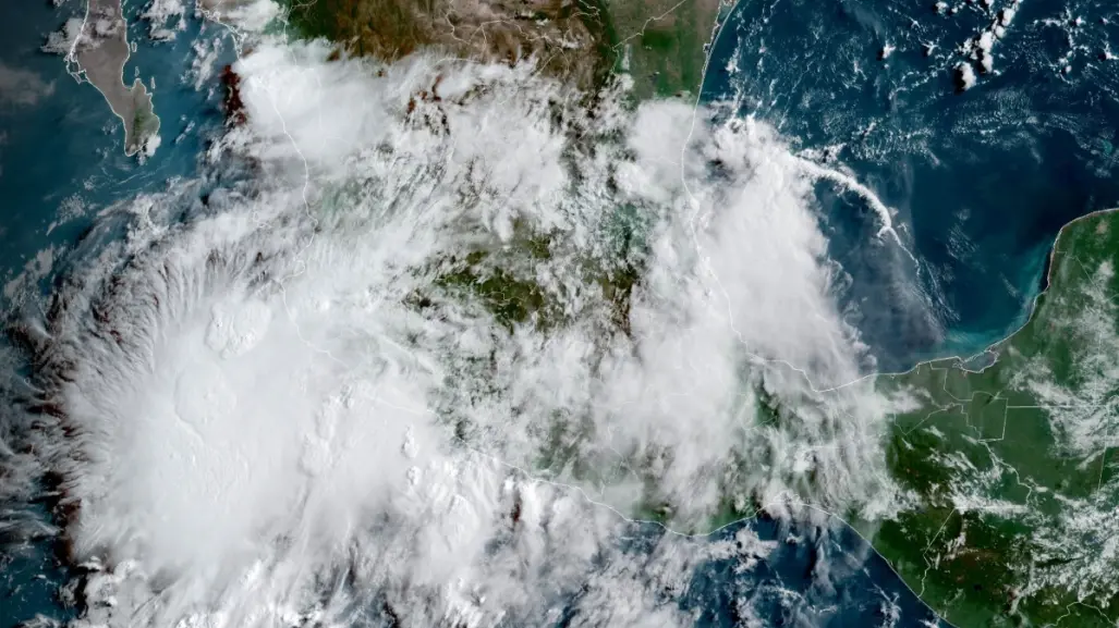 Tormenta tropical Ivo aumenta su intensidad y se desplaza por el Pacífico