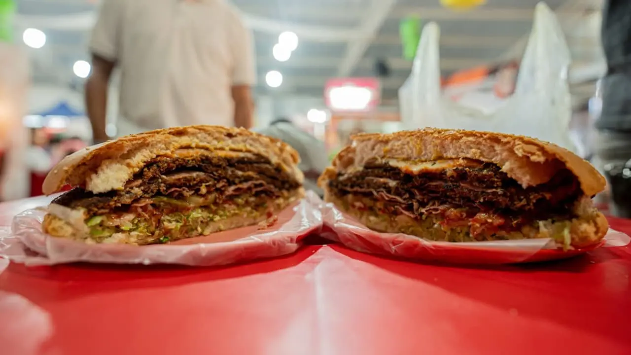 Foto: Facebook/ Super Molks Burguer | Conoce el puesto de hamburguesas que ha funcionado por cerca de 40 años en Durango.