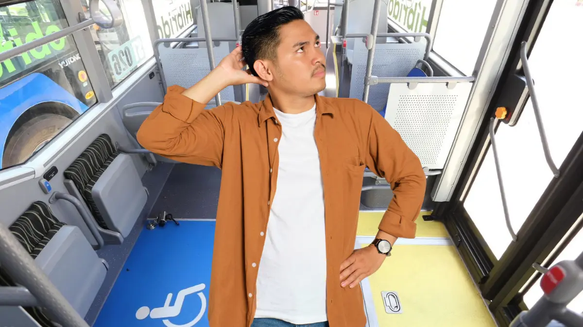 Estas recomendaciones pueden ayudar a quienes usan el transporte público por primera vez Foto: Canva/ATY