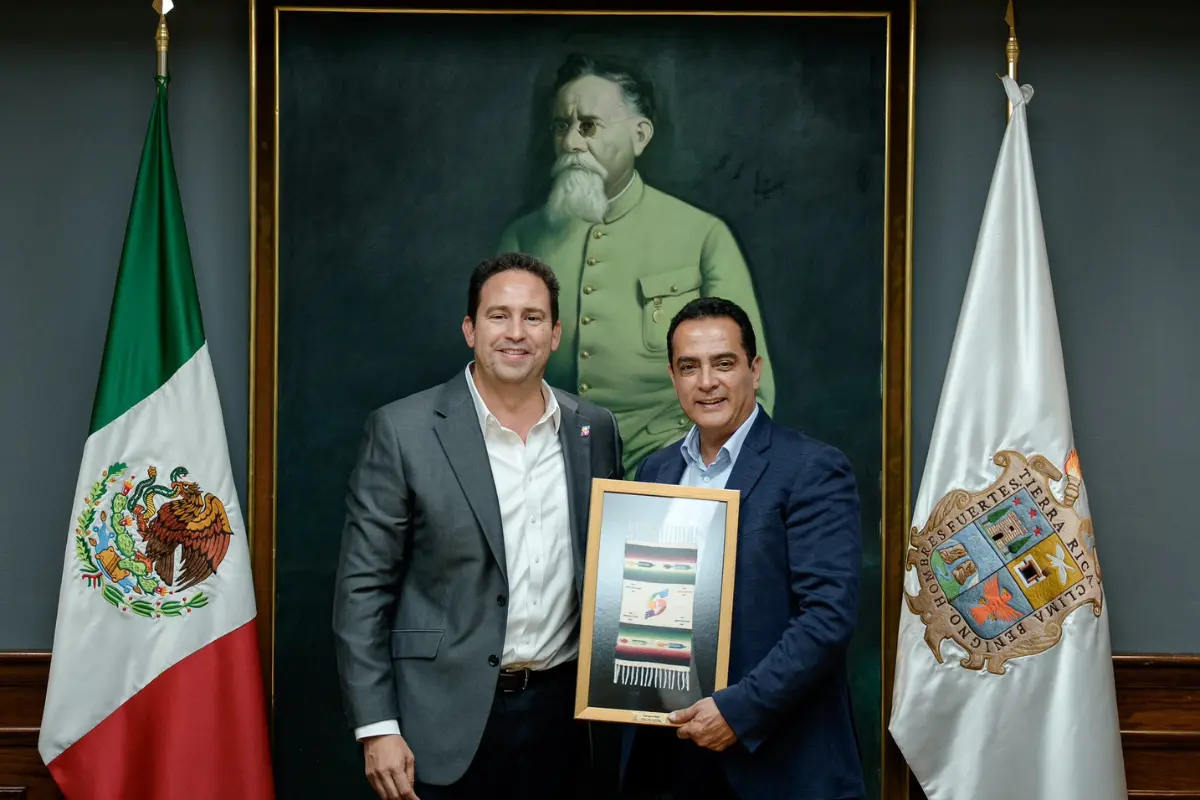 Durante la reunión, Díaz González expuso proyectos emblemáticos como Activa tu Parque, Aquí Vamos Gratis y Visor Saltillo, así como el modelo de seguridad implementado desde hace siete años en la ciudad./Foto: FB Javier Díaz