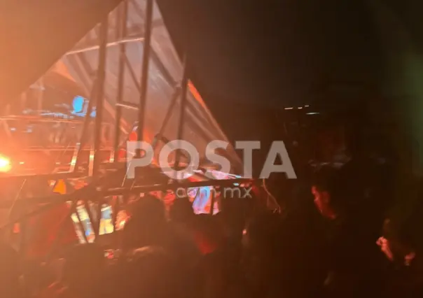 Vinculan a funcionarios por caída de templete en San Pedro
