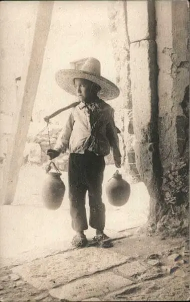 Los aguadores era un oficio importante en Oaxaca. Foto: X @Cuauhtemoc_1521