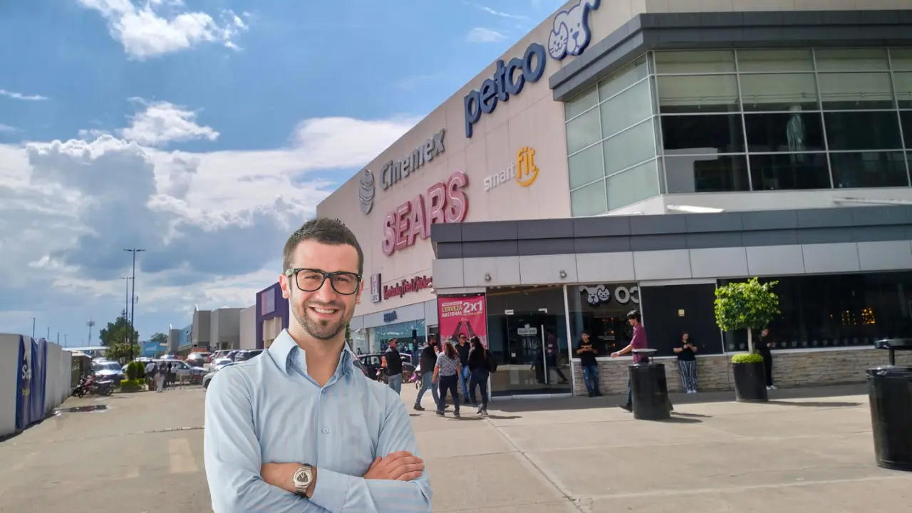 Este Centro Multipago de Durango se encuentra en una conocida plaza comercial. Foto: Citlalli Zoé Sánchez/Canva.