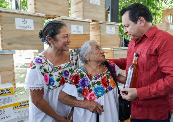 Apicultores de Yucatán reciben apoyos históricos con el Programa Renacimiento Agropecuario