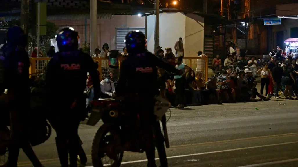 Ataque armado deja 8 muertos frente a discoteca en Santa Lucía, Ecuador