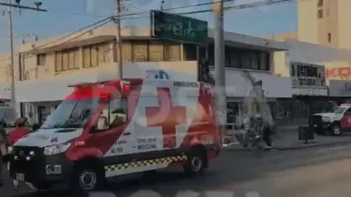 Mesero golpea a cliente en Bar Wateke en Monterrey