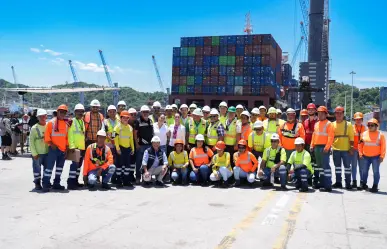 Claudia Sheinbaum da banderazo a nuevos puentes vehiculares en Colima